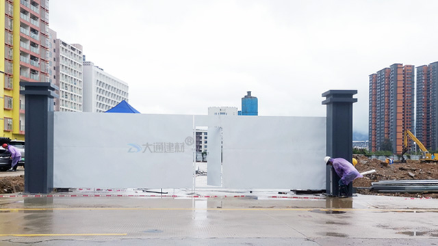 深圳施工項目大門-烤漆鋼結構工地雙開門<